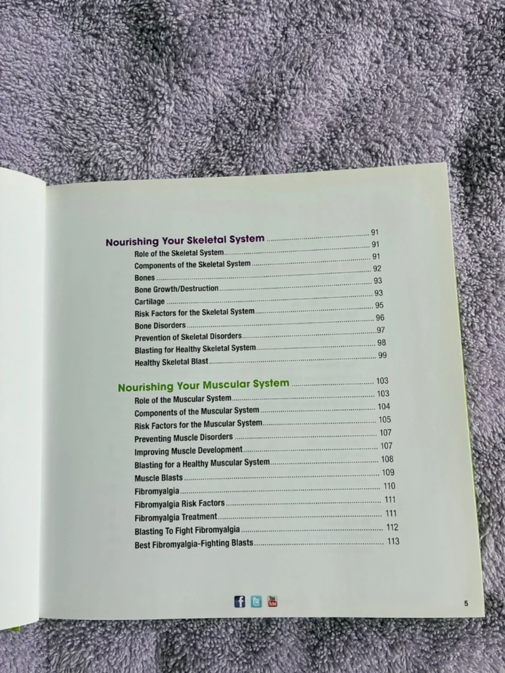 Nutri Bullet Natural Healing Foods Book